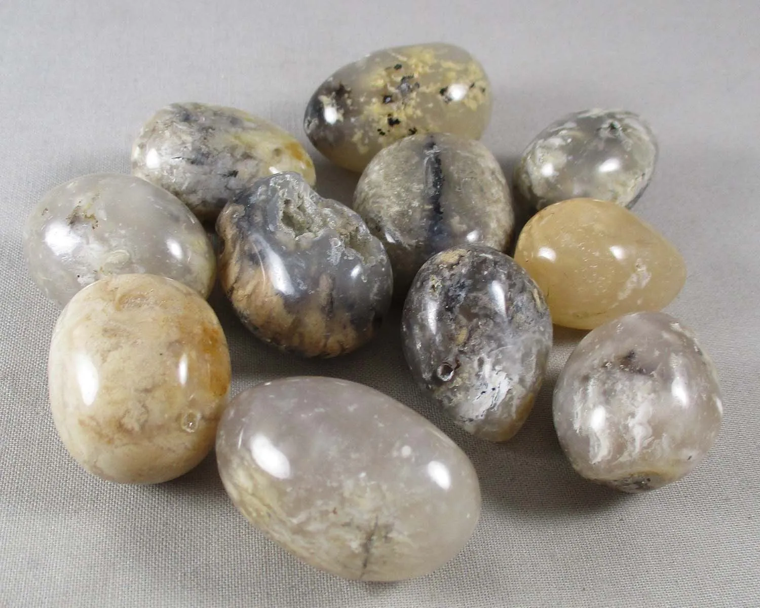 25% OFF!  Dendritic Agate Stone 1pc T074