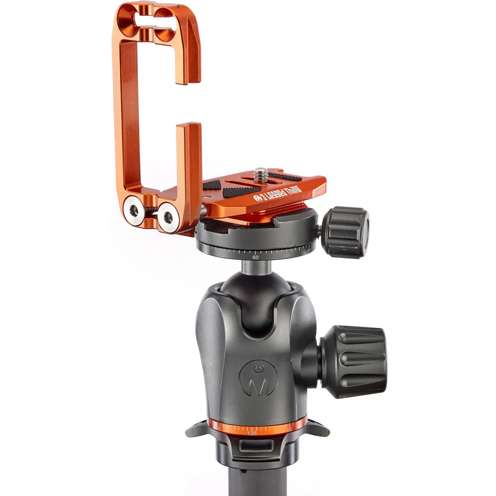 3 Legged Thing Ellie-PD Short Universal L-Bracket with Peak Design Capture-Compatible Base