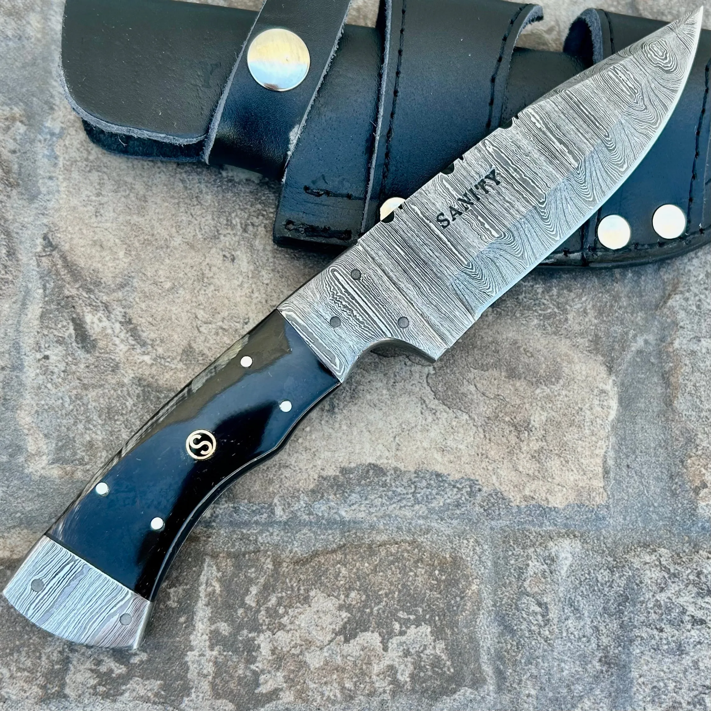 8.5” Lucky Luciano - Buffalo Horn - Damascus - Horizontal & Vertical Carry - LL01