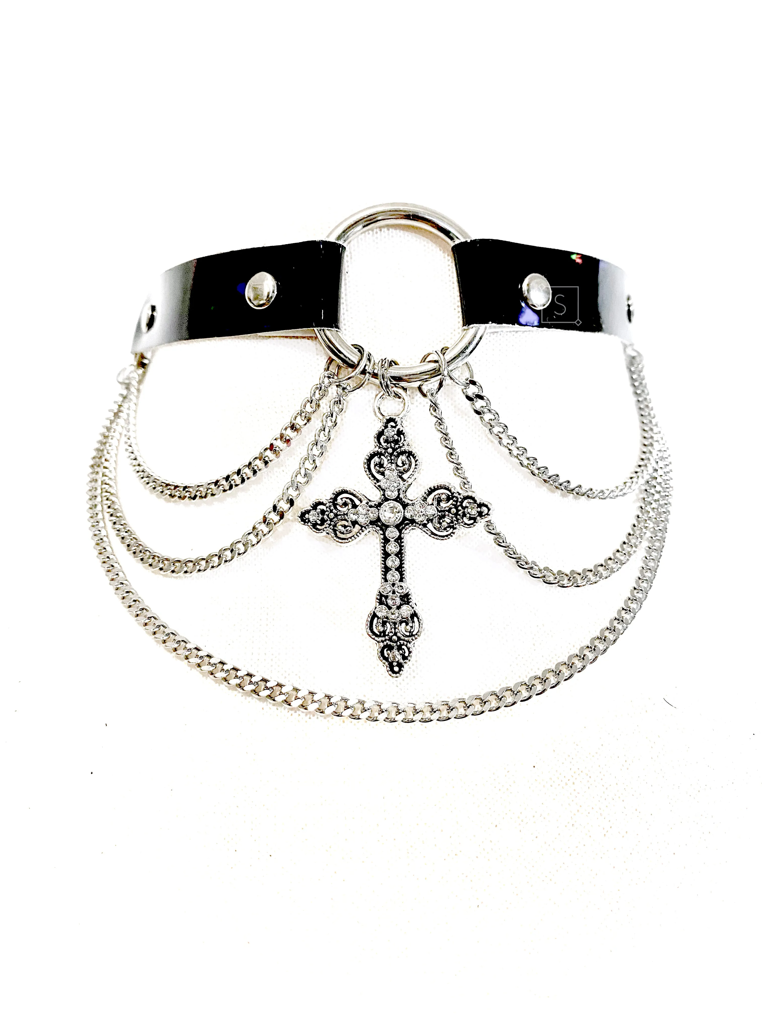 Andromeda Cross Choker