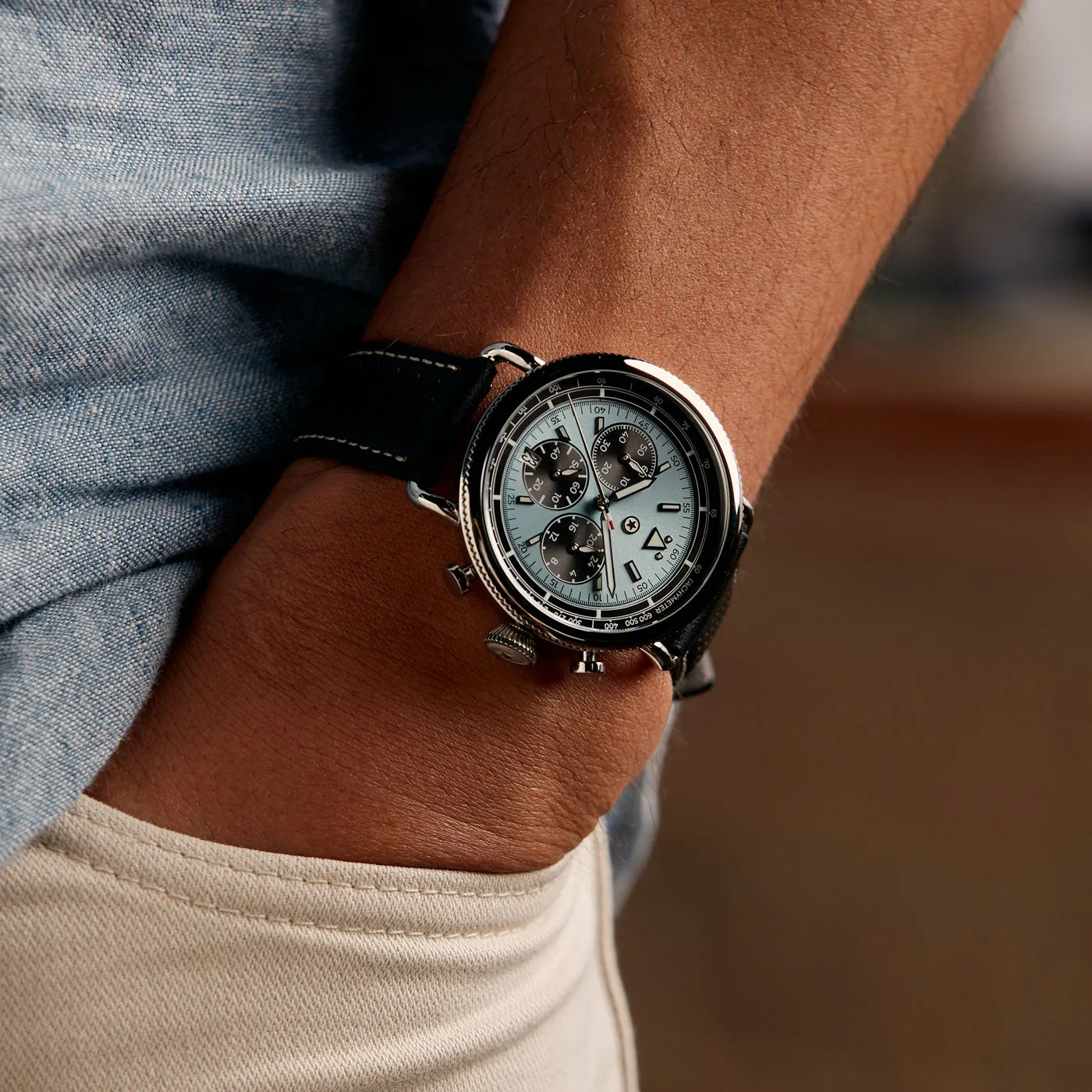 Avigator Meca-Quartz Chronograph