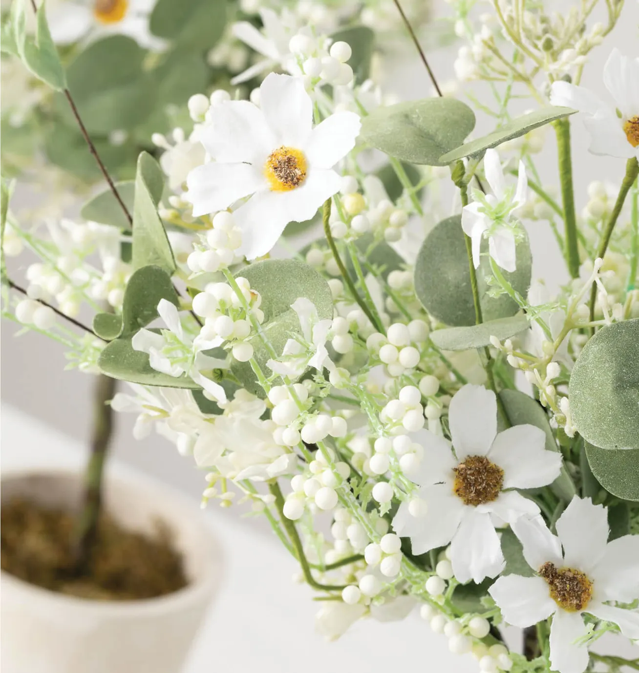 Daisy / Eucalyptus Topiary SM/LG