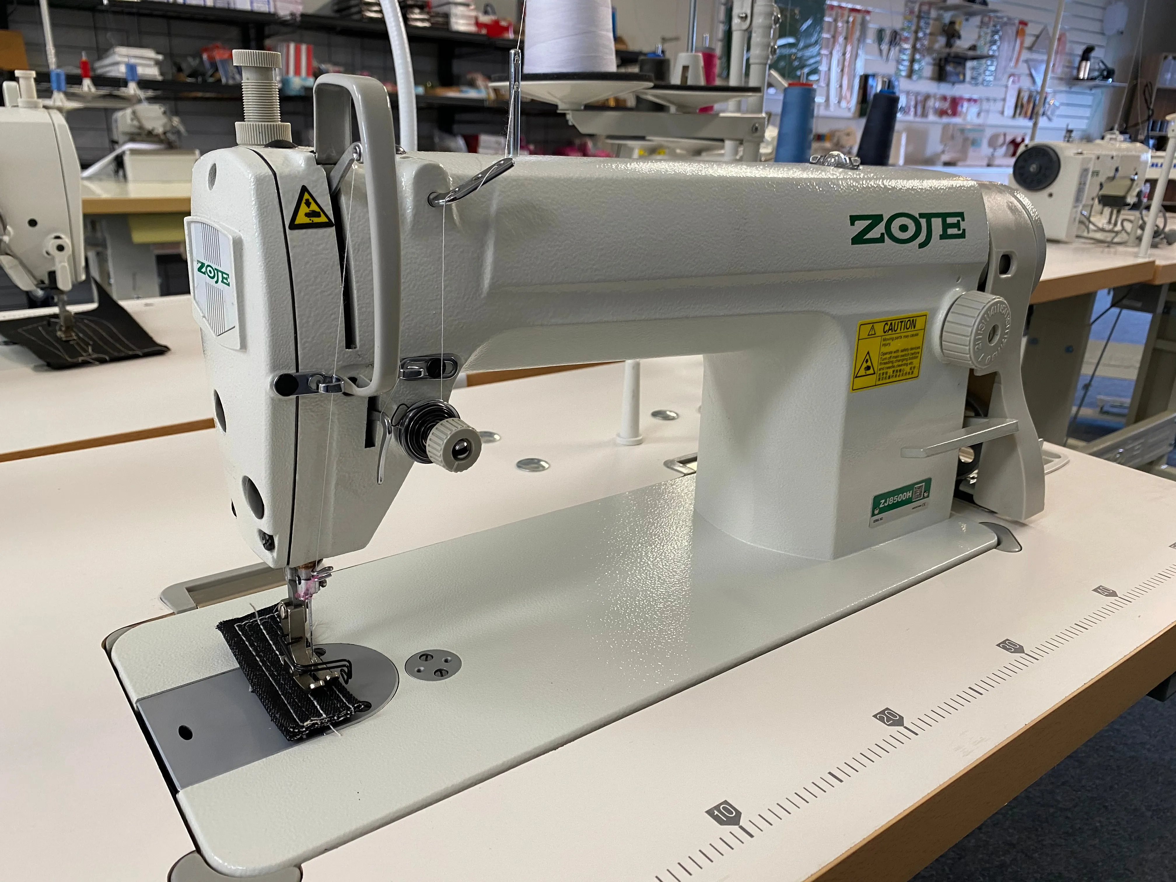 Heavy Industrial Plain Sewing Machine - Large Hook